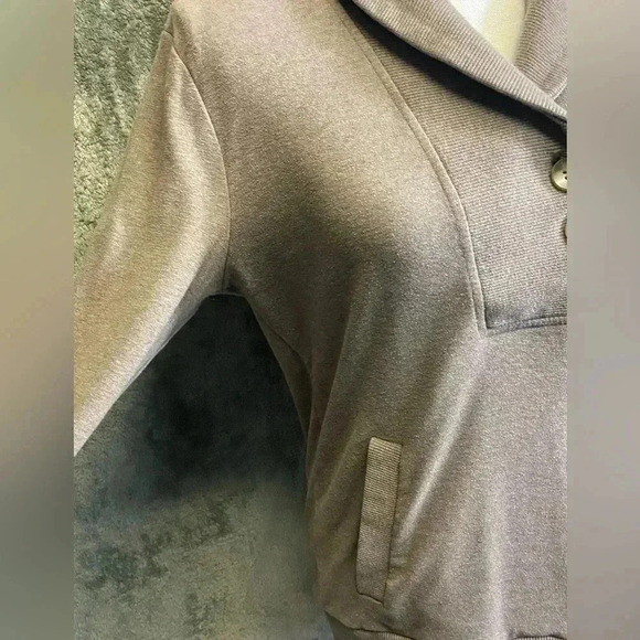 BANANA REPUBLIC Women’s Shawl collar sweater size M - Picture 3 of 10